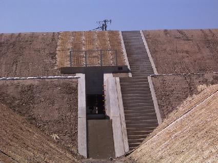 江の川青河排水樋門その2工事